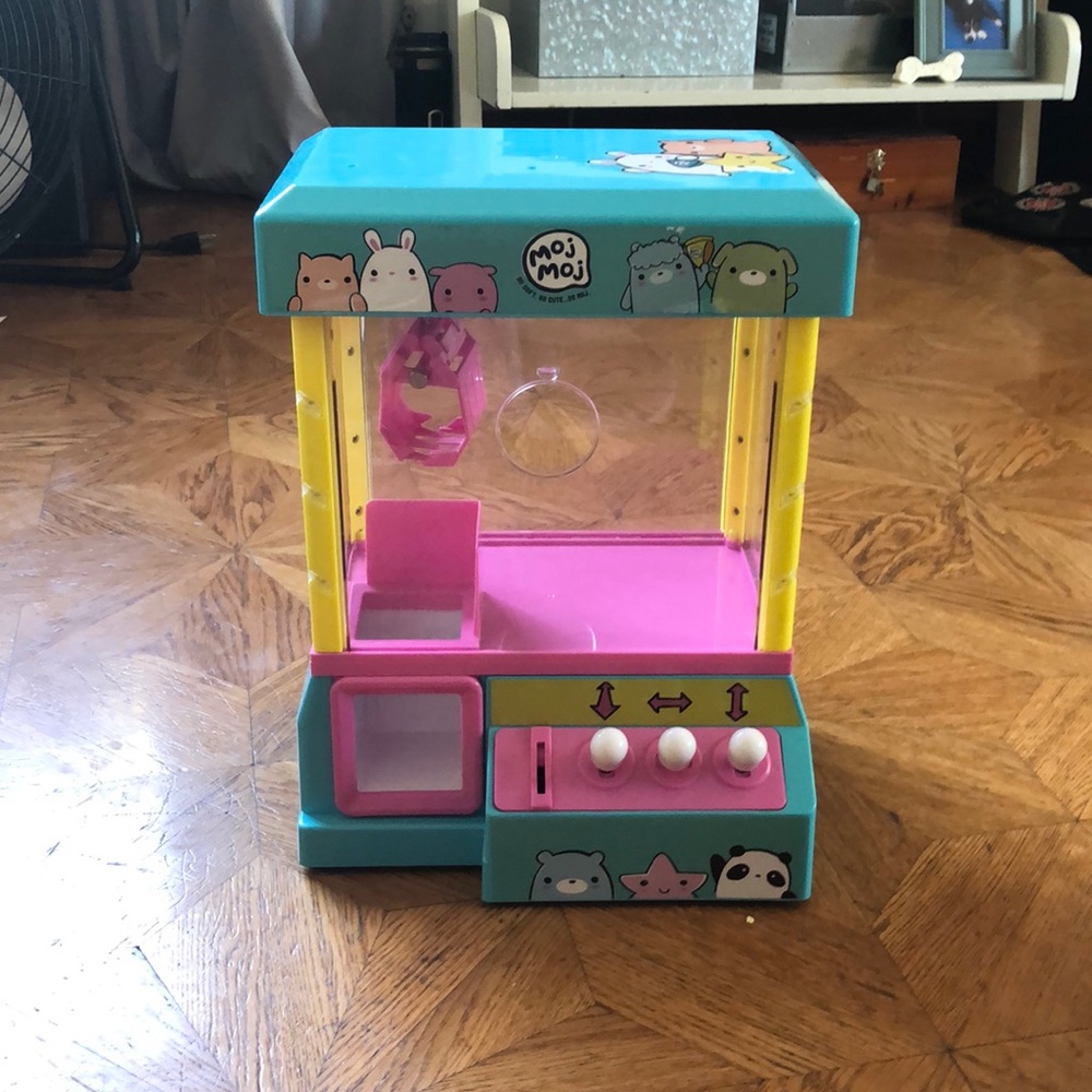 Working Claw Machine!! *DELETES AUGUST 3*